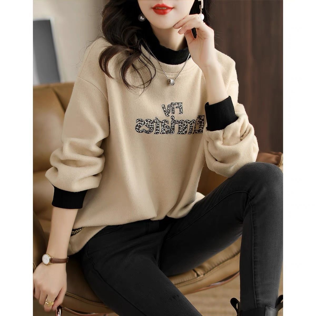 Внешняя торговля, экспорт, фин – обзор и цена Winter Clothing Label